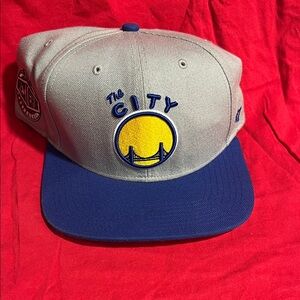 The city Snapback Cap